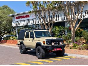 Toyota Land Cruiser 79 2.8GD-6 double cab auto - Image 1