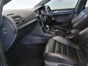 Volkswagen Golf GTI - Image 7