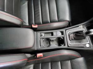 Volkswagen Golf GTI - Image 12