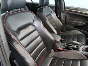 Volkswagen Golf GTI - Image 15