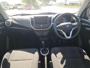 Toyota Vitz 1.0 XR manual - Image 6