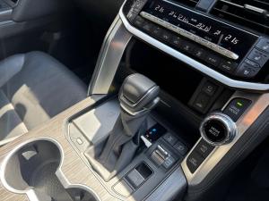 Toyota Land Cruiser 300 3.5T GR-Sport - Image 13