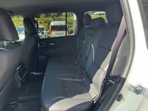 Toyota Land Cruiser 300 3.5T GR-Sport - Image 17