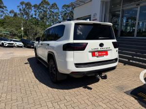 Toyota Land Cruiser 300 3.5T GR-Sport - Image 22