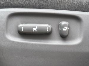 Toyota Land Cruiser 200 4.5D-4D VX - Image 18
