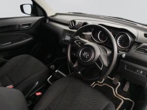 Suzuki Swift 1.2 GL - Image 9