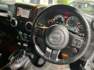 Jeep Wrangler Unltd Sahara 3.6L V6 automatic - Image 19