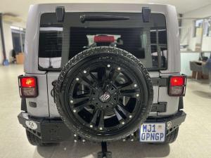 Jeep Wrangler Unltd Sahara 3.6L V6 automatic - Image 4