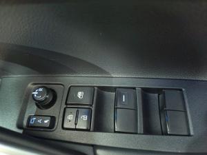 Toyota Corolla Cross 1.8 XR - Image 19