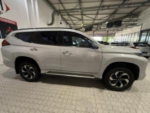 Mitsubishi Pajero Sport 2.4DI-D 4x4 - Image 2