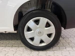 Nissan NP200 1.6i safety pack (aircon) - Image 12