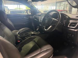 Isuzu D-Max 3.0TD double cab V-Cross - Image 15