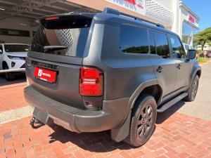 Toyota Land Cruiser Prado 2.8GD VX-R - Image 3
