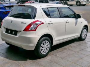 Suzuki Swift hatch 1.2 GL auto - Image 4