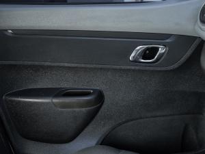 Renault Kwid 1.0 Techno auto - Image 15