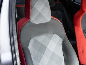 Renault Kwid 1.0 Techno auto - Image 24