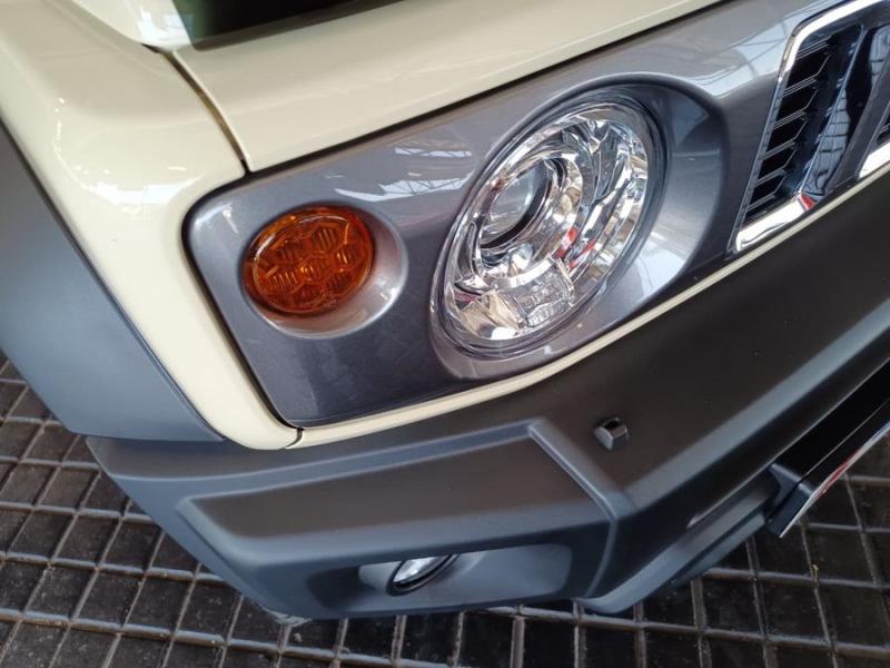 Suzuki Jimny Jimny 1.5 GLX AllGrip 5-door manual