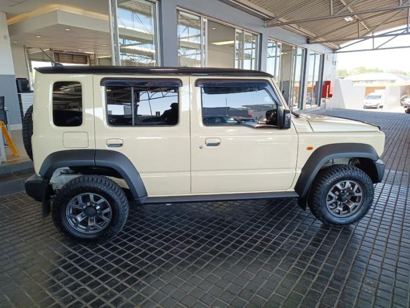 Suzuki Jimny Jimny 1.5 GLX AllGrip 5-door manual