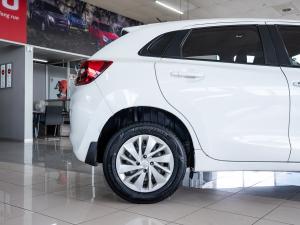 Suzuki Baleno 1.5 GL manual - Image 7