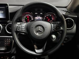 Mercedes-Benz CLA CLA200 auto - Image 10