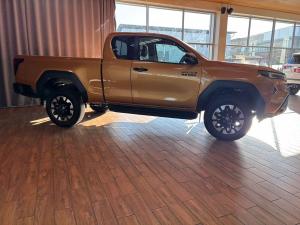 Toyota Hilux 2.8GD-6 Xtra cab Raider X 4x4 - Image 4