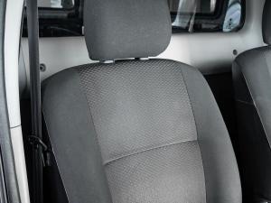 Nissan NP200 1.6i safety pack (aircon) - Image 13