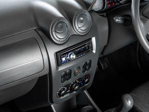 Nissan NP200 1.6i safety pack (aircon) - Image 17