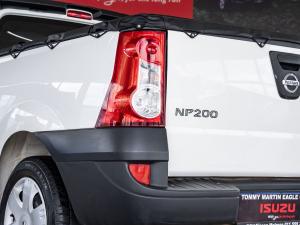 Nissan NP200 1.6i safety pack (aircon) - Image 24