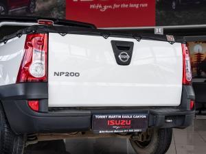 Nissan NP200 1.6i safety pack (aircon) - Image 25