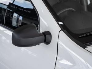 Nissan NP200 1.6i safety pack (aircon) - Image 5