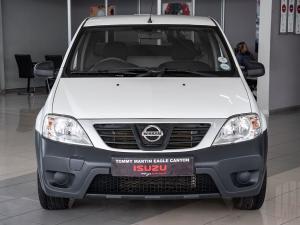 Nissan NP200 1.6i safety pack (aircon) - Image 9