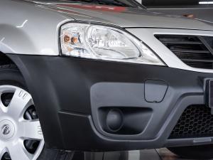 Nissan NP200 1.6i safety pack (aircon) - Image 3