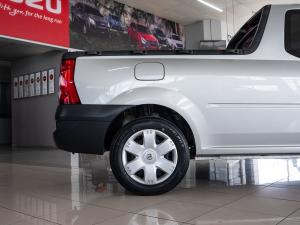 Nissan NP200 1.6i safety pack (aircon) - Image 7