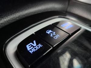Toyota Corolla Cross 1.8 Hybrid XS - Image 16