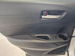 Toyota Corolla Cross 1.8 Hybrid XS - Image 22
