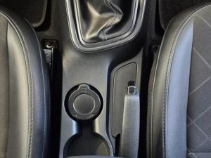 Hyundai i20 1.2 Executive - Image 16