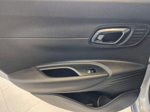 Hyundai i20 1.2 Executive - Image 22