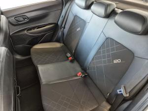 Hyundai i20 1.2 Executive - Image 23