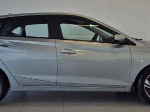 Hyundai i20 1.2 Executive - Image 7