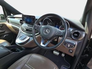 Mercedes-Benz V-Class V300d Exclusive - Image 11