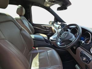 Mercedes-Benz V-Class V300d Exclusive - Image 14