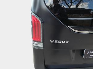Mercedes-Benz V-Class V300d Exclusive - Image 19