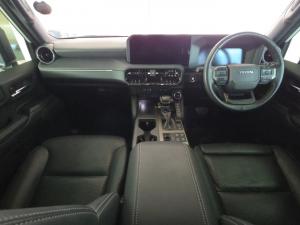 Toyota Land Cruiser Prado 2.8GD VX-R - Image 6