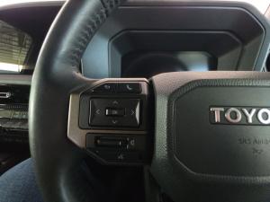Toyota Land Cruiser Prado 2.8GD VX-R - Image 8