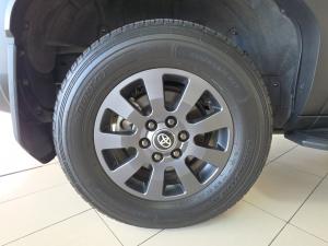 Toyota Land Cruiser Prado 2.8GD VX-R - Image 12