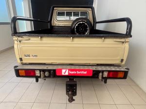 Toyota Land Cruiser 79 4.5D-4D LX V8 single cab - Image 5