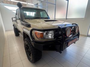 Toyota Land Cruiser 79 4.5D-4D LX V8 single cab - Image 1
