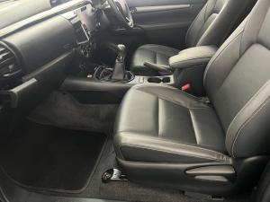 Toyota Hilux 2.8GD-6 Xtra cab 4x4 Legend manual - Image 7