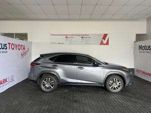 Lexus NX 300 EX - Image 3