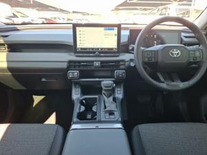 Toyota RAV4 2.5 HEV GX E-Four - Image 6